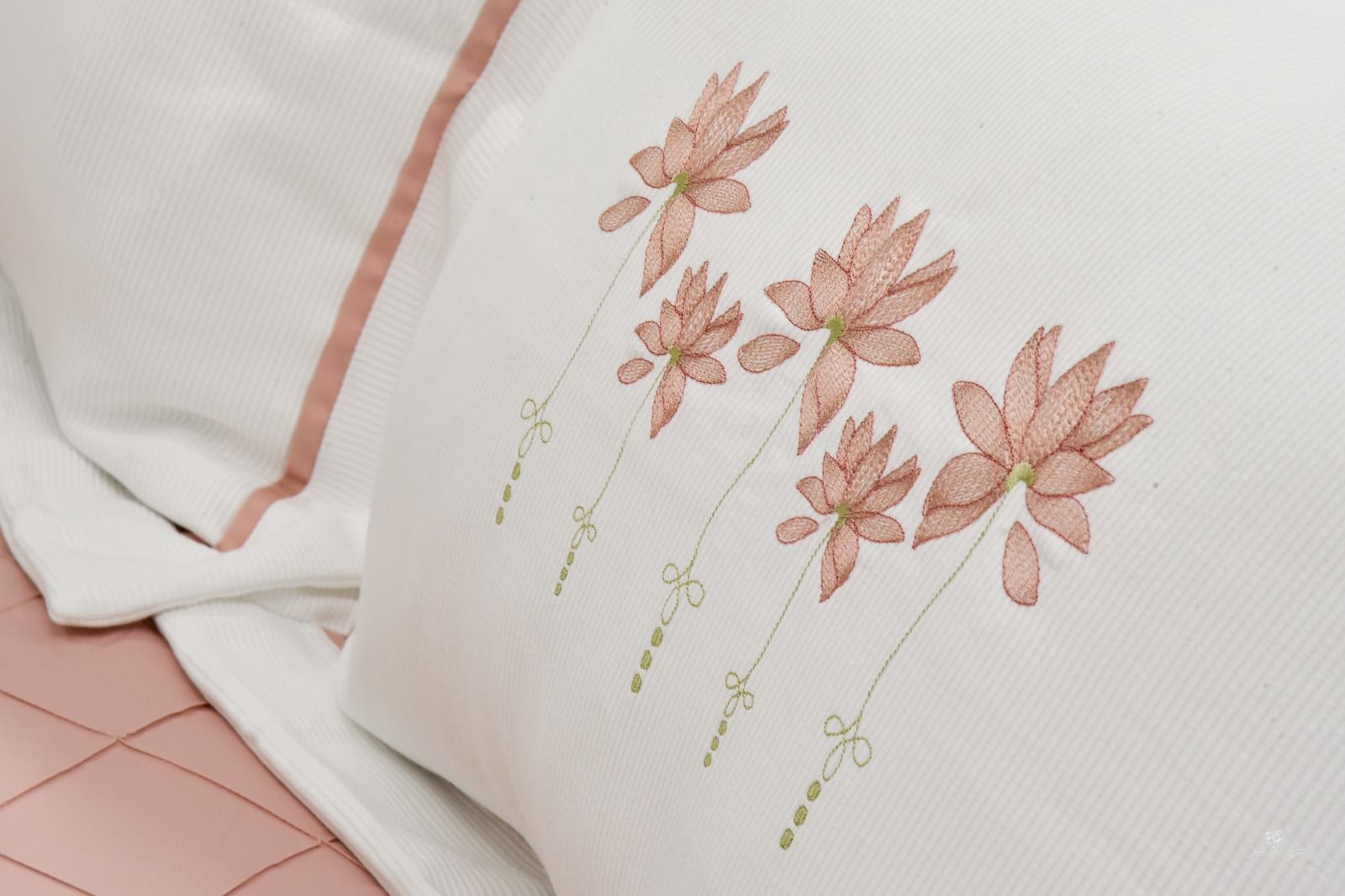 Kit Colcha Premium lótus Verona – Conforto e Estilo em Cada Detalhe
