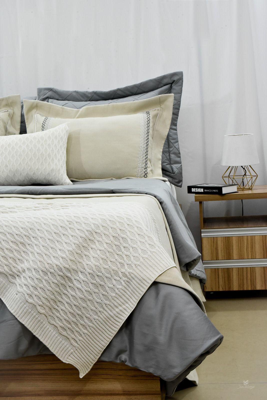 Kit Colcha Premium Soho– Conforto e Estilo em Cada Detalhe